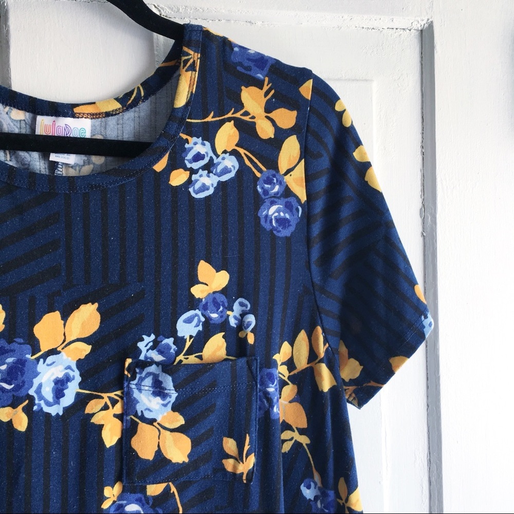 GUC LuLaRoe Carly Dress - Black & Blue Floral